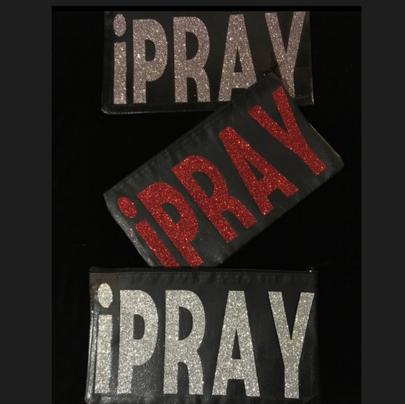 iPray Clutch - Picture 2 of 2